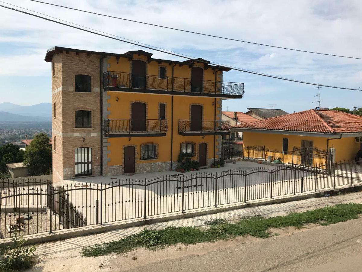 A Casa Di Laura B&B Apartments كامبانيا المظهر الخارجي الصورة