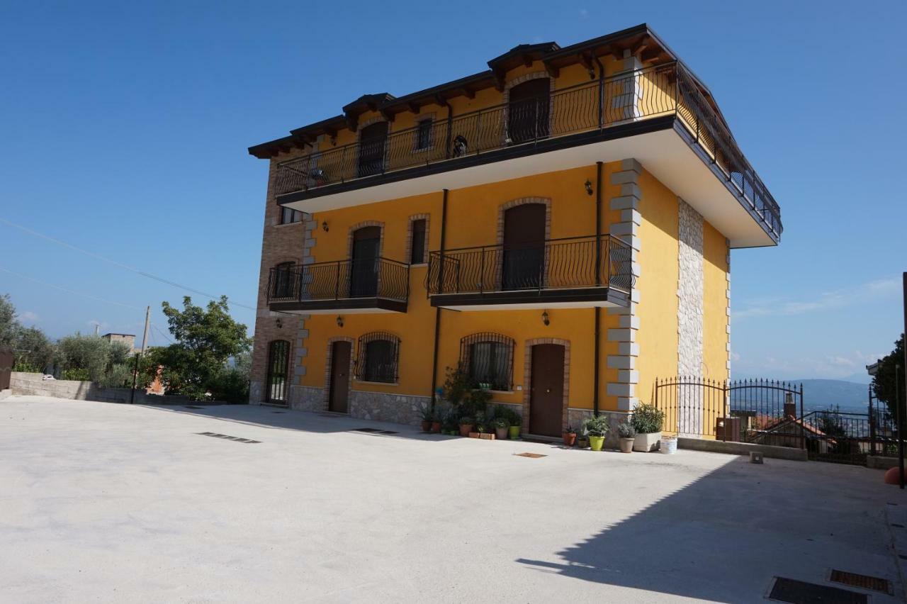 A Casa Di Laura B&B Apartments كامبانيا المظهر الخارجي الصورة